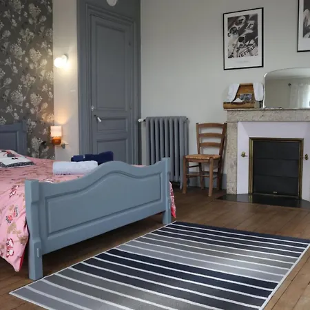 Au Grand فندق مبيت وإفطار